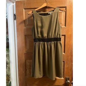 Monteau sleeveless mini dress / size M